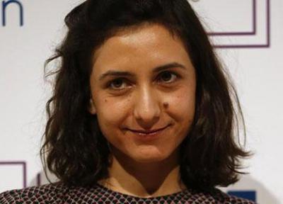 اوتسا مشفق؛ نویسنده ایرانی تبار، وجدان بیدار آمریکا در عصر گلوبالیسم